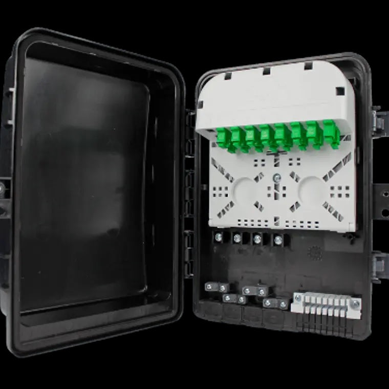 Caja NAP ESTANDAR para poste de 16 puertos con conectores SC/APC | IP65